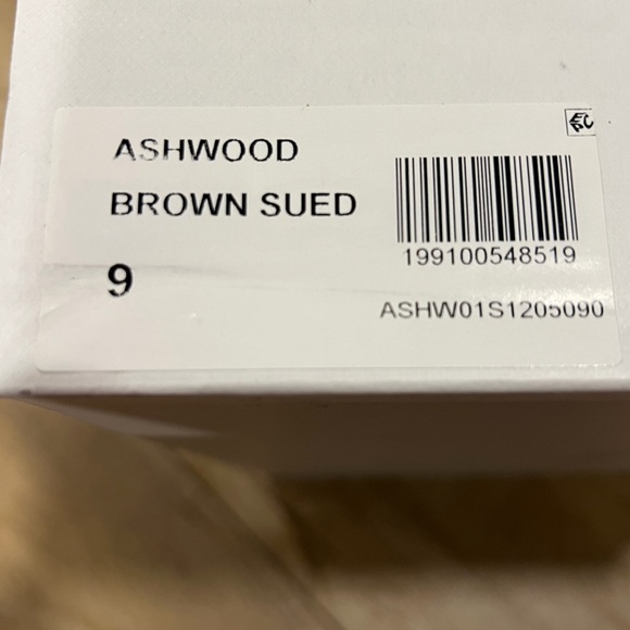 Steve Madden Ashwood Dark Brown Suede Boots - Picture 3 of 6